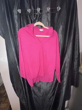 Tea & Cup Long Sleeve Button Down Shirt Size M Hot Pink